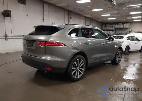 2019 Jaguar F-Pace 25T Prestige from USA, damaged, VIN SADCK2FX7KA394170